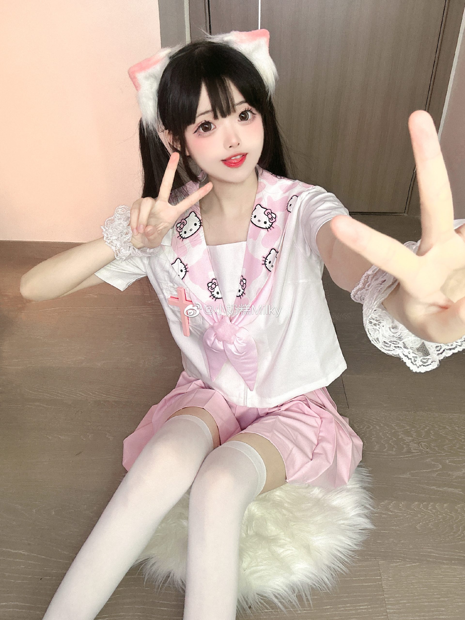 捡个猫家人们！非要跟我回家@小奶糕Milky-米哈社