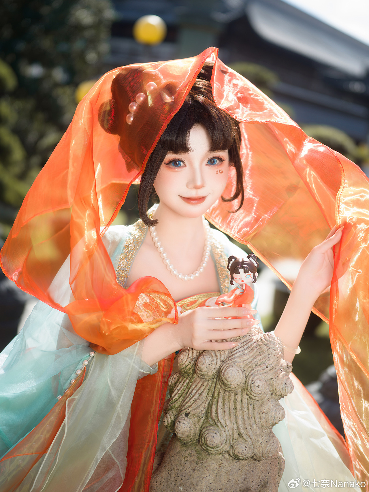 汉服 国风吹万里 池塘里的小锦鲤又出来玩啦！@七奈Nanako-米哈社