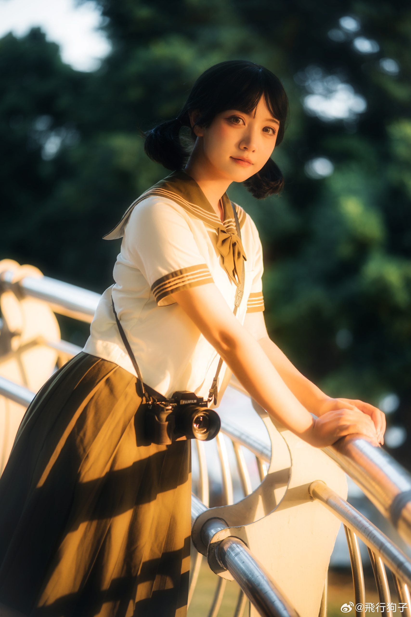 jk 和栗子互拍的图！就近取景还不错哈哈哈哈！@飛行狗子-米哈社