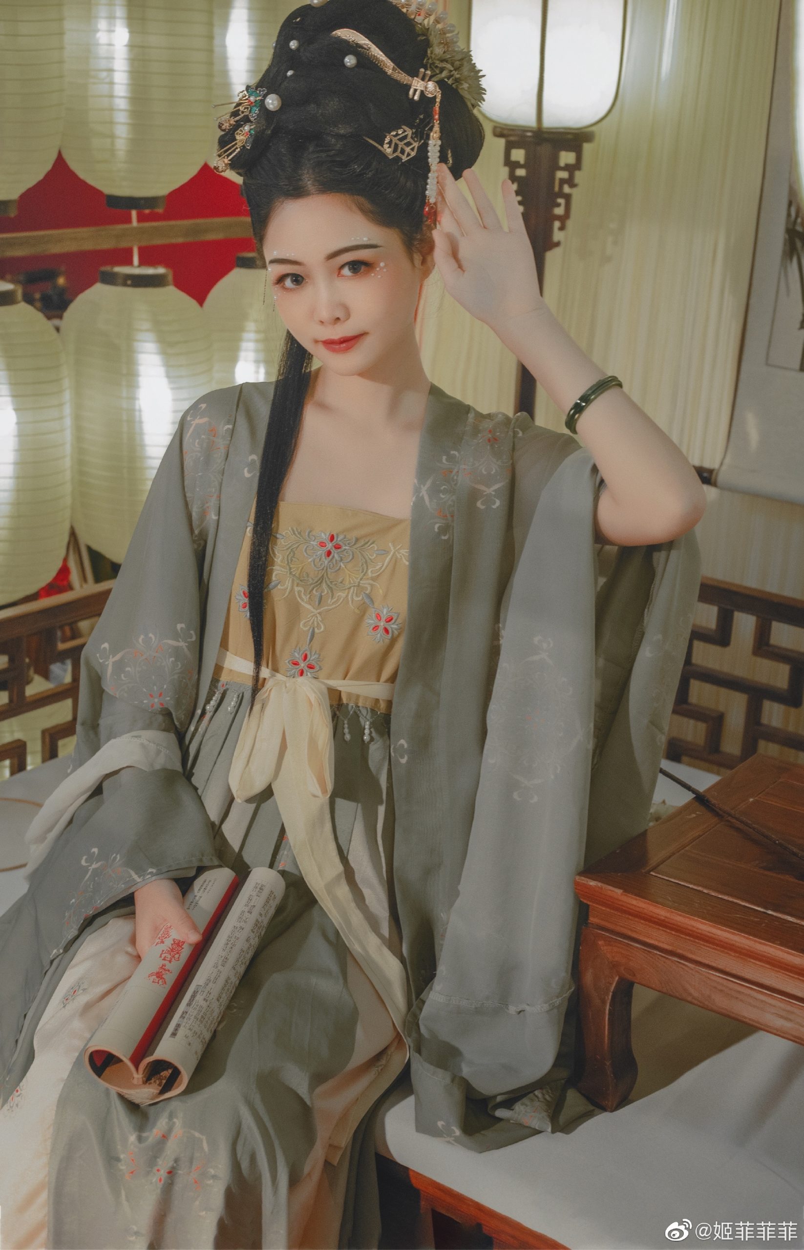 竹雨松风琴韵， 茶烟梧月书声。@姬菲菲菲-米哈社