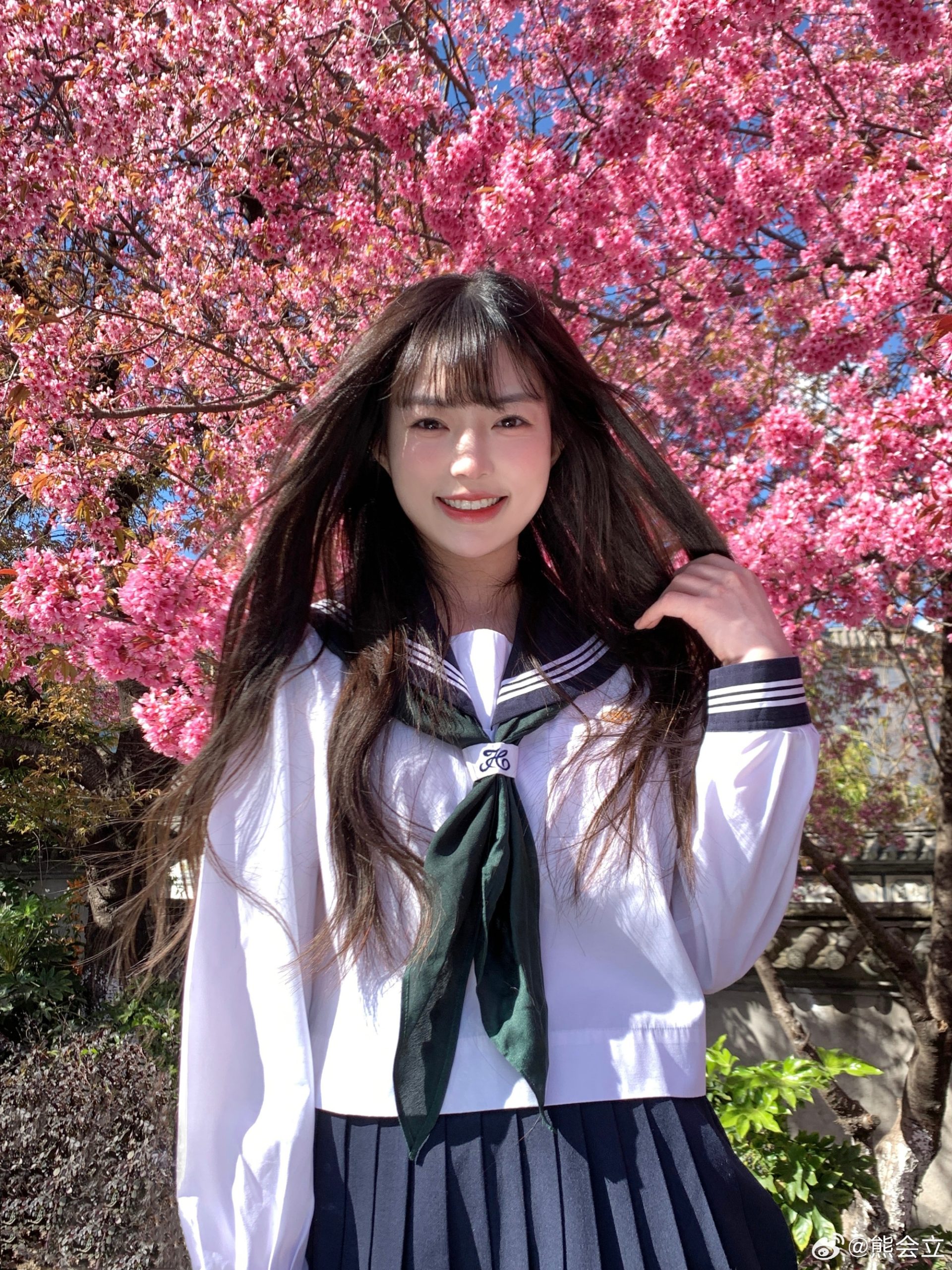 JK 朝春天去‧₊˚🌸 @熊会立-米哈社