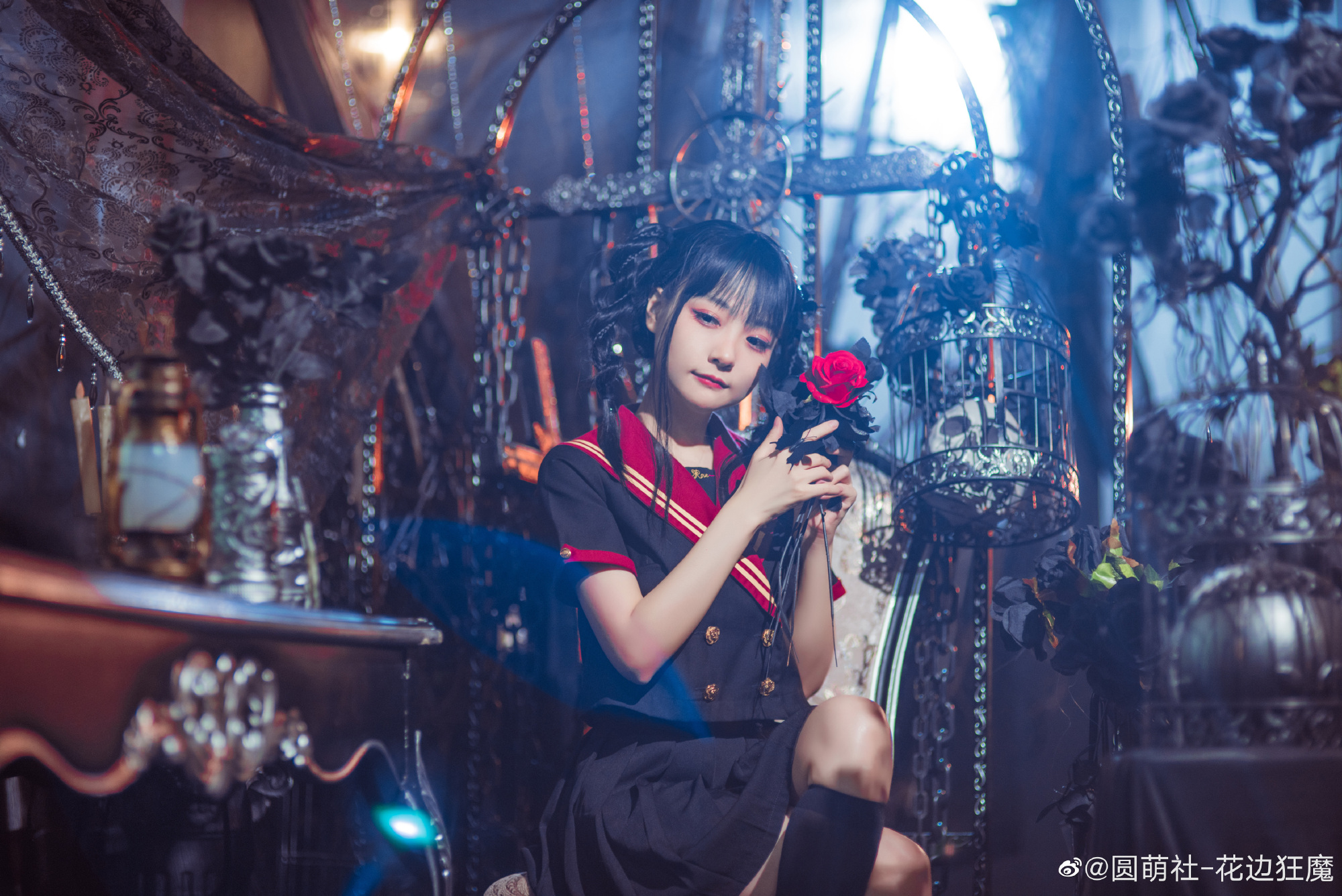 JK制服 带刺的玫瑰和漆黑的蝴蝶你选哪个呢？@花边狂魔-米哈社