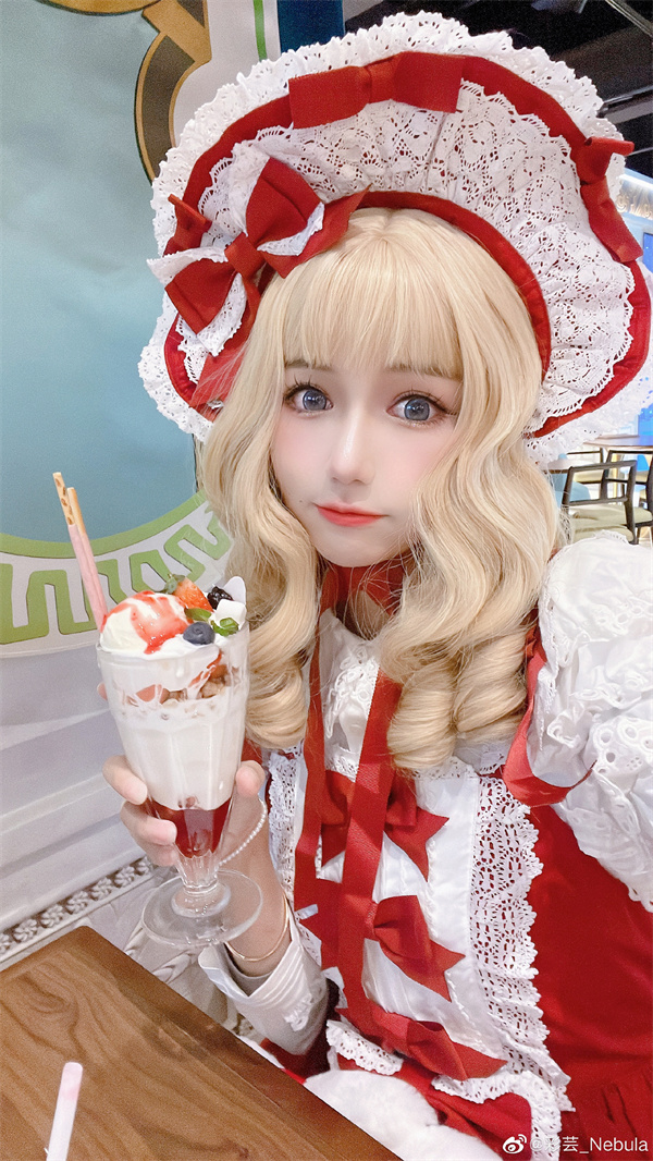 Lolita 🎄圣诞快乐🎄 @彩芸_Nebula-米哈社